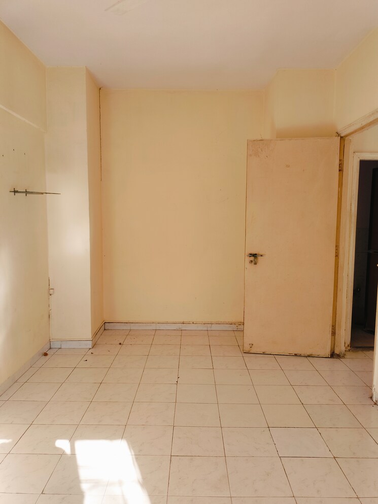 Room, vasant-leela-apartment 1 Bedroom 415 Sq.Ft. Apartment In Ghodbunder Road Thane 9663724