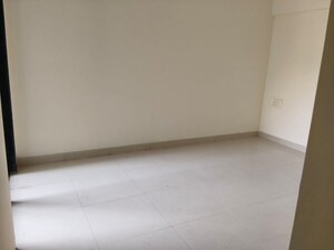 Room in 3 BHK Apartment at Atul Hillcreast, Andheri East – for Rent