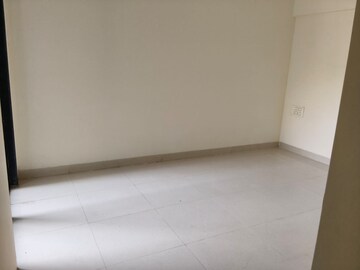Room in 3 BHK Apartment at Atul Hillcreast, Andheri East – for Rent