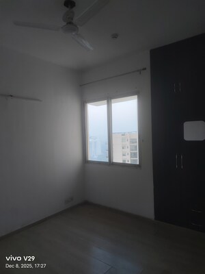 Room in 3 BHK Apartment at Ireo Uptown, Sector 66 – for Rent