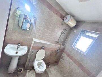 Master Bedroom in Studio Apartment at Amanora Metro Tower, Hadapsar – for Rent