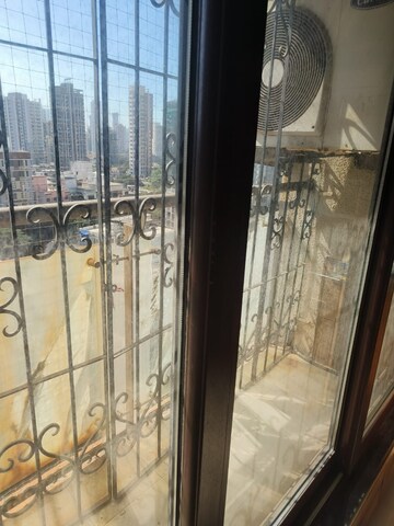 Balcony in 5 BHK Apartment at Matunga – for Sale