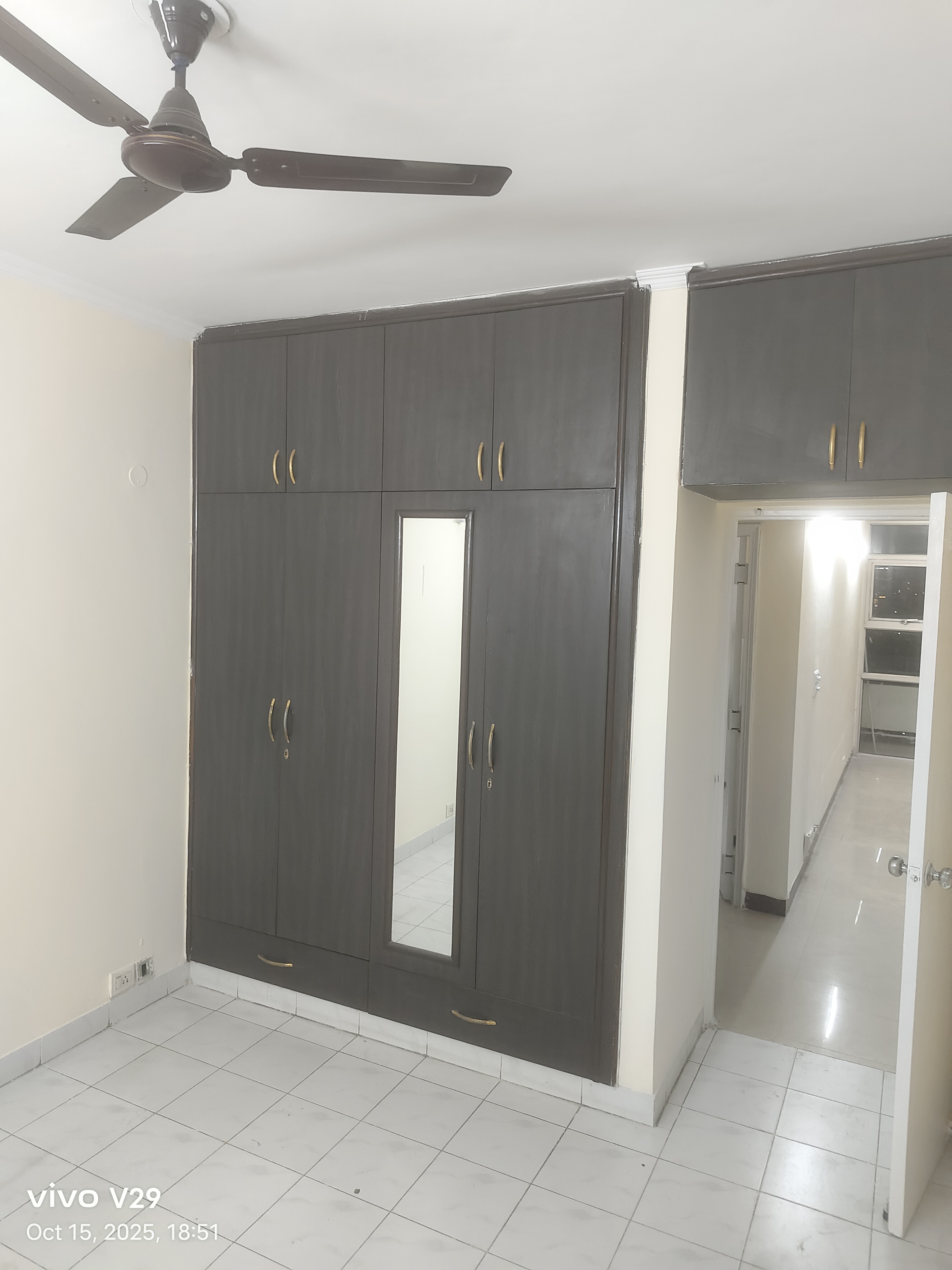 2.5 BHK + Study Room Apartment For Rent in Ansal Sushant Estate