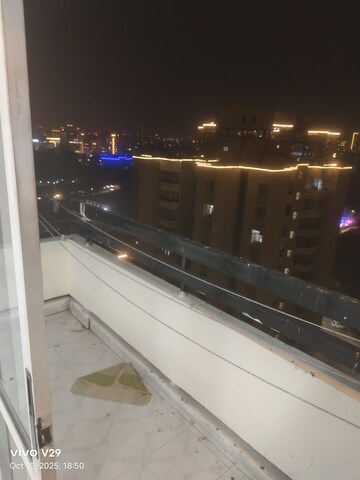 Kitchen in 2.5 BHK Apartment at Ansal Sushant Estate, Sector 52 – for Rent