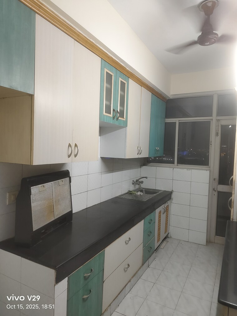 Kitchen, ansal-sushant-estate 2.5 Bedroom 1300 Sq.Ft. Apartment In Sector 52 Gurgaon 9663808