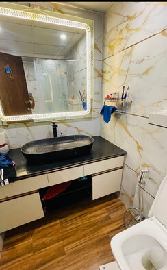 4 BHK + Extra Room Apartment For Sale in Gaur Yamuna City 16th Park View
