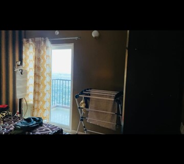 Bedroom in 4 BHK Apartment at Gaur Yamuna City 16th Park View, Gaur Yamuna City – for Sale