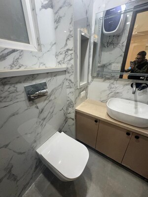 Attached Bathroom in 3 BHK Builder Floor at Janakpuri – for Sale