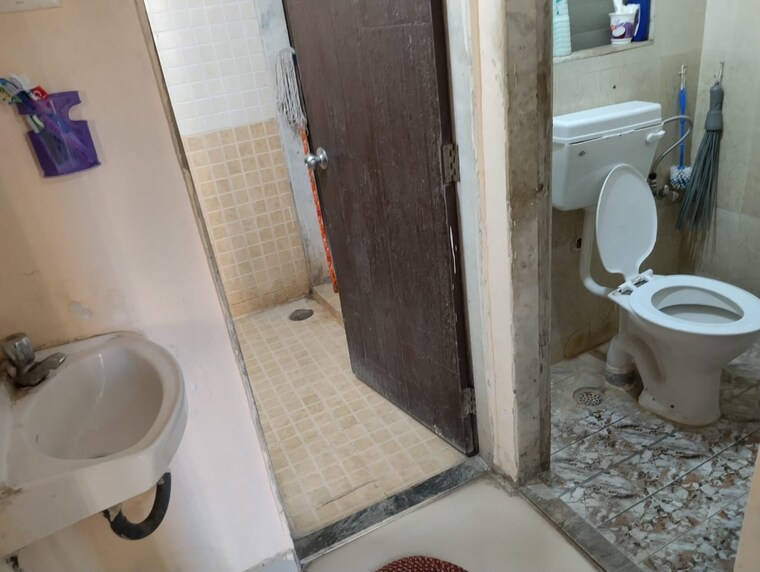 Bathroom, krishiv-krupa 1 Bedroom 660 Sq.Ft. Apartment In Kharghar Navi Mumbai 9663759