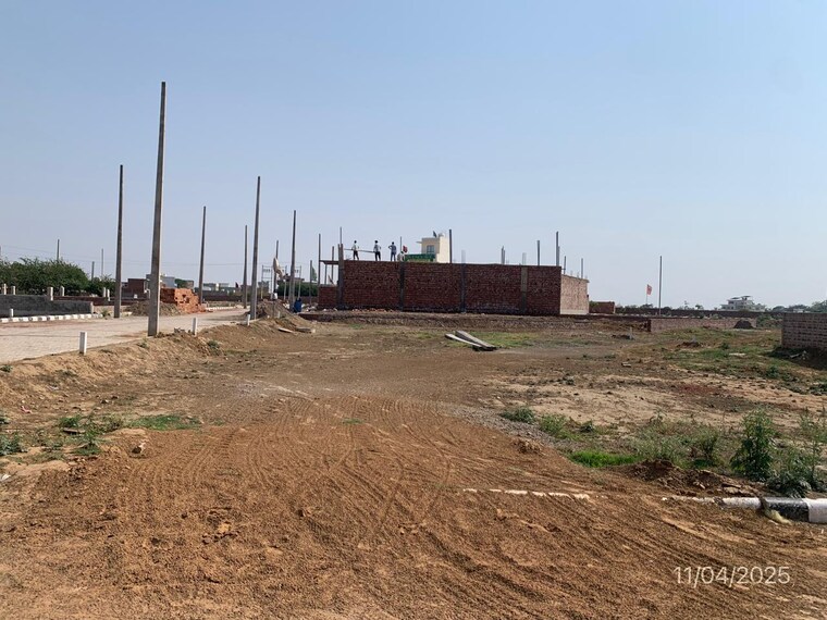 undefined, dera bassi  100 Sq.Yd. Plot In Dera Bassi Mohali 9663868