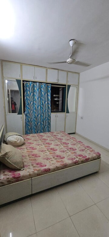 Bedroom in 2 BHK Apartment at Magarpatta Daffodils Apartment, Hadapsar – for Rent
