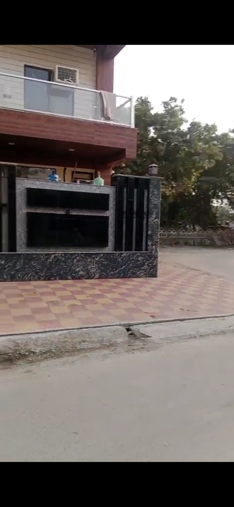  Parking, migsun-delta-street 6+ Bedroom 7500 Sq.Ft. Independent House In Delta Ii Greater Noida Greater Noida 9663928