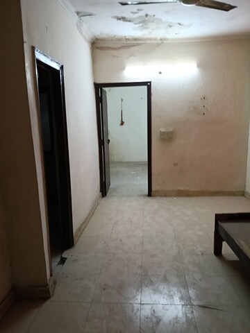 Room in 1 BHK Builder Floor at Neb Sarai – for Rent