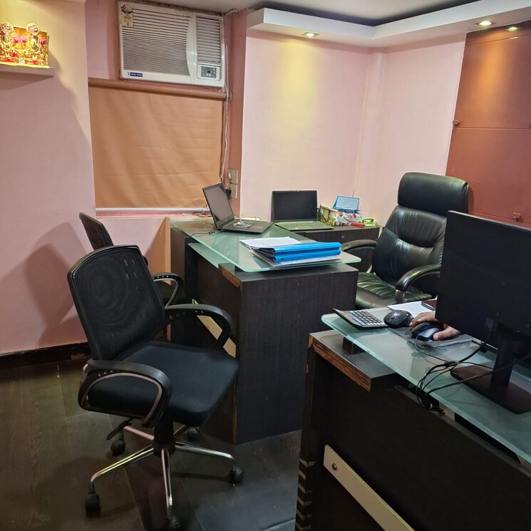 Team Area, camac street Commercial Office Space 500 Sq.Ft. In Camac Street Kolkata 9663949
