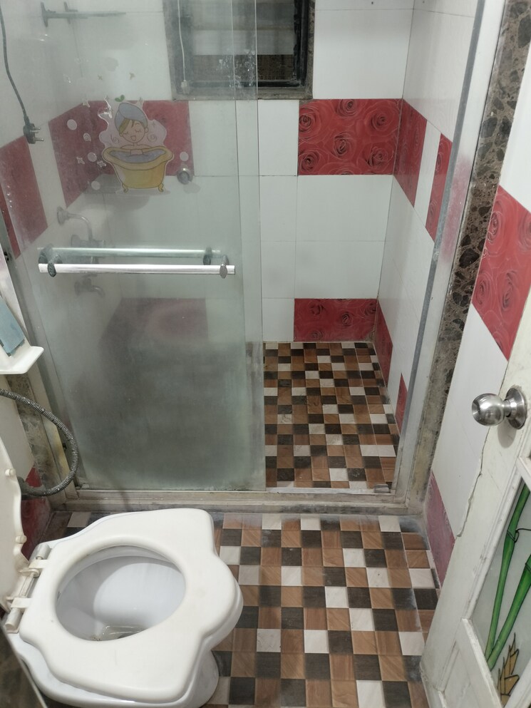 Bathroom, swastik-regalia 2 Bedroom 860 Sq.Ft. Apartment In Waghbil Thane 9663972