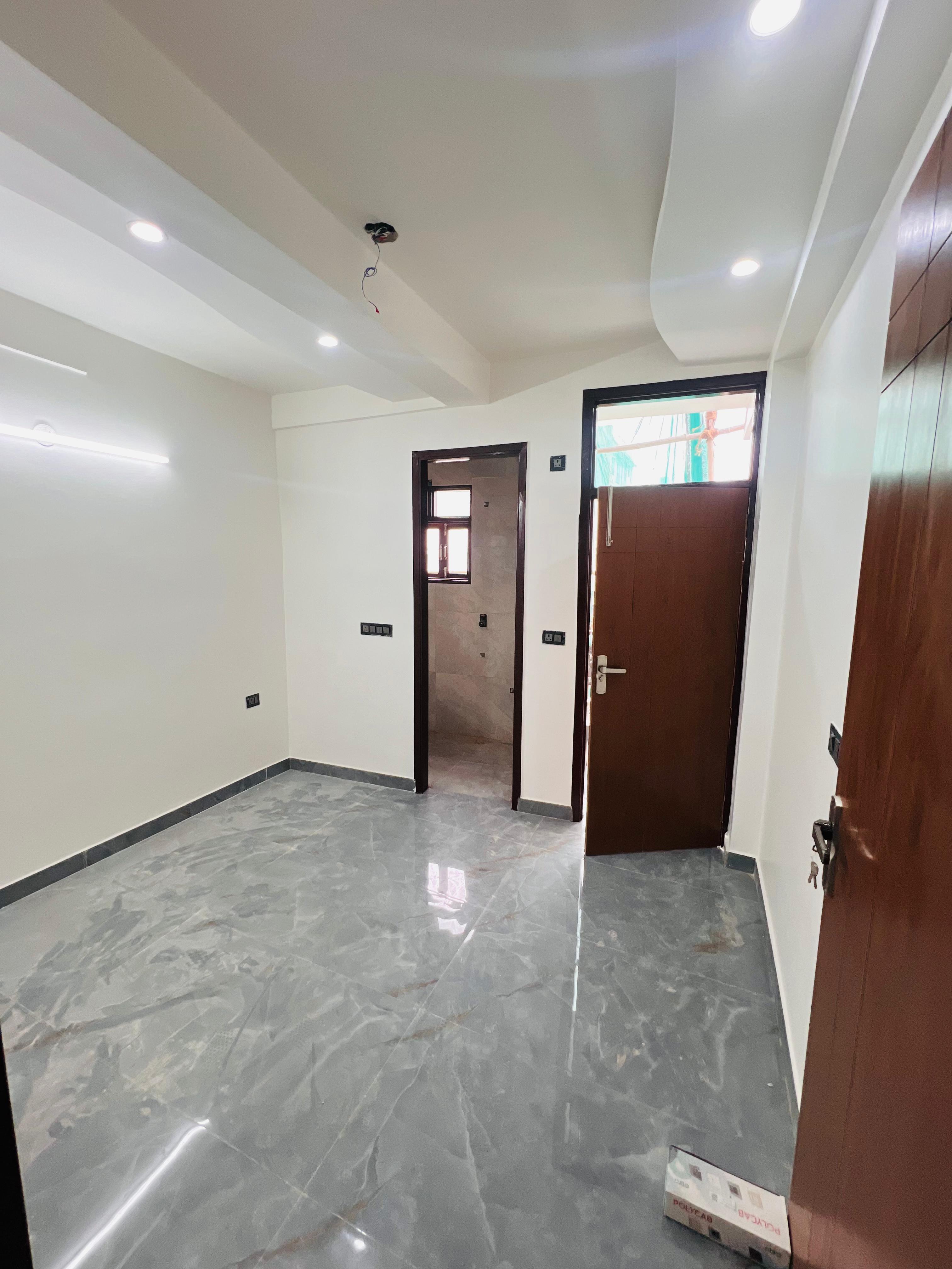 1 BHK Builder Floor For Rent in Saket