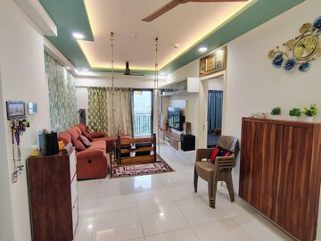Living Room in 2 BHK Apartment at Amanora Gold Towers, Hadapsar – for Sale