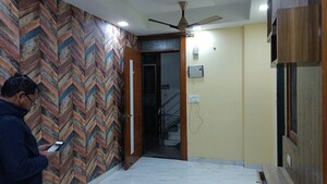 Living Room in 2 BHK Builder Floor at Vaishali Sector 5 – for Rent