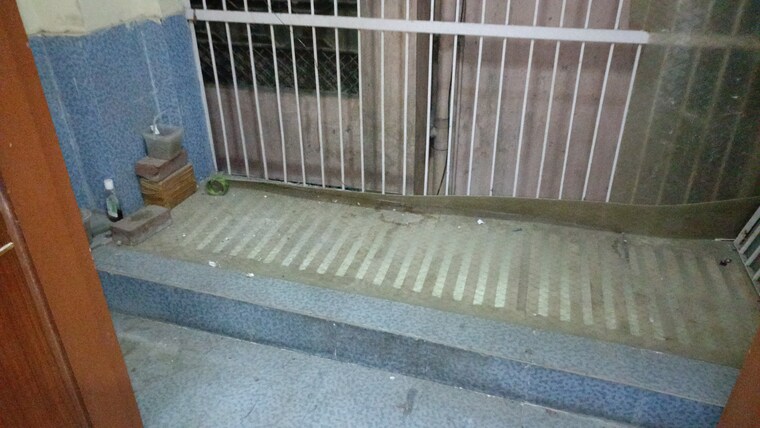 Balcony, vaishali sector 5 2 Bedroom 750 Sq.Ft. Builder Floor In Vaishali Sector 5 Ghaziabad 9664014