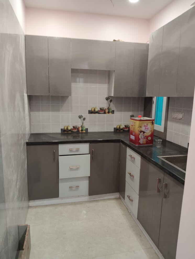 Kitchen, rwa-apartments-sector-41 2 Bedroom 1800 Sq.Ft. Builder Floor In Sector 41 Noida 9664012