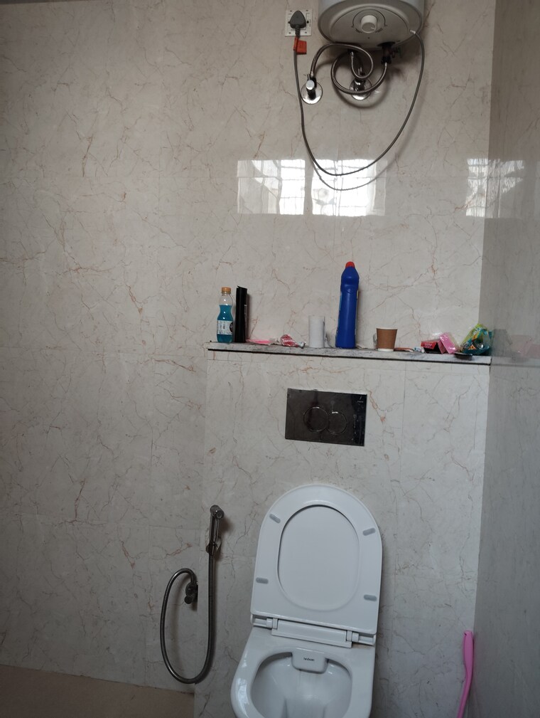 Bathroom, rwa-apartments-sector-41 2 Bedroom 1800 Sq.Ft. Builder Floor In Sector 41 Noida 9664012