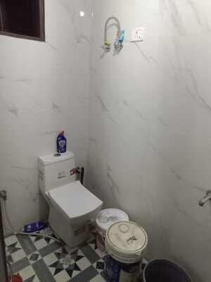 Bathroom in 1 BHK Builder Floor at Saket – for Rent