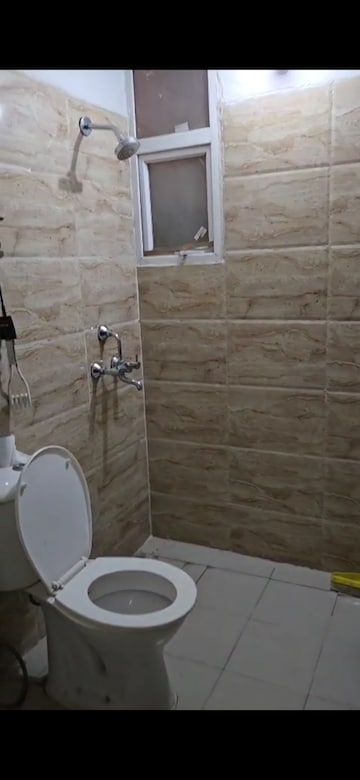 Bathroom in 2.5 BHK Apartment at Ajnara Le Garden, Sector 16b Greater Noida – for Rent