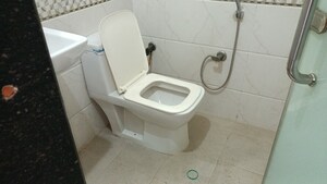 Bathroom in 2 BHK Builder Floor at Vaishali Sector 5 – for Rent