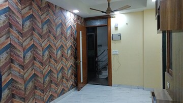 Living Room in 2 BHK Builder Floor at Vaishali Sector 5 – for Rent