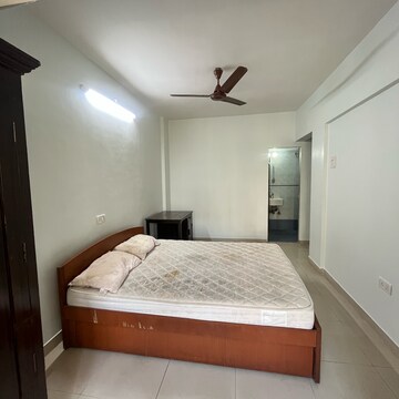 Bedroom in 2 BHK Apartment at The Discovery CHS, Rajendra Nagar – for Rent