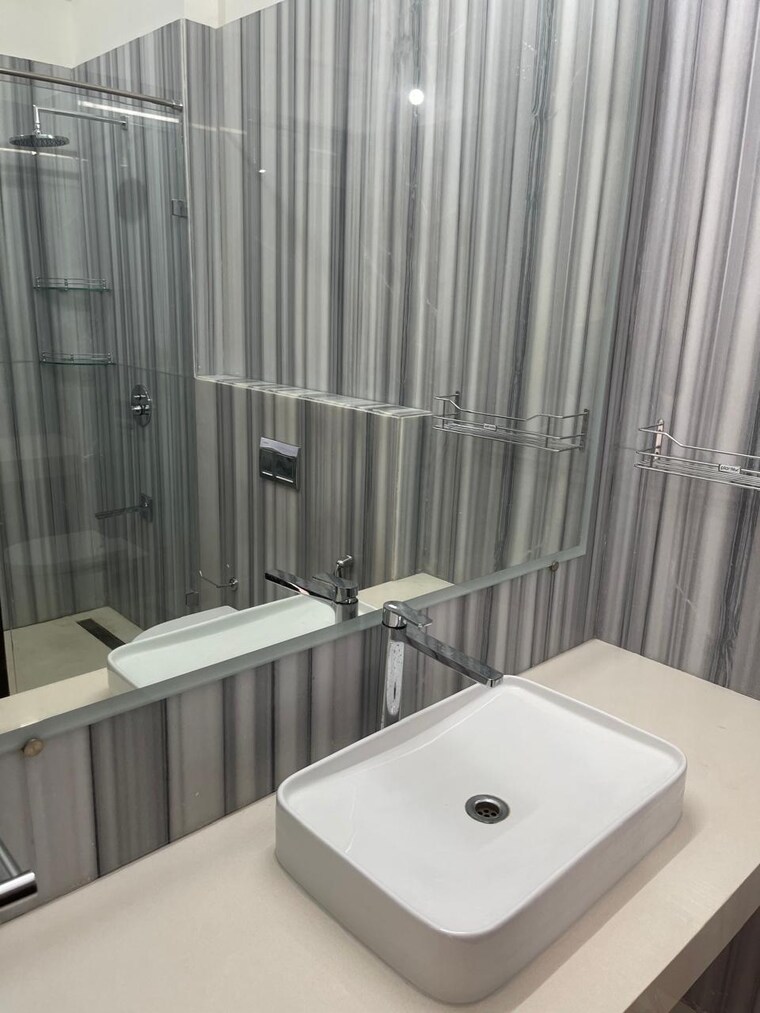 Bathroom, kalpataru-radiance 3 Bedroom 1300 Sq.Ft. Apartment In Goregaon West Mumbai 9664043