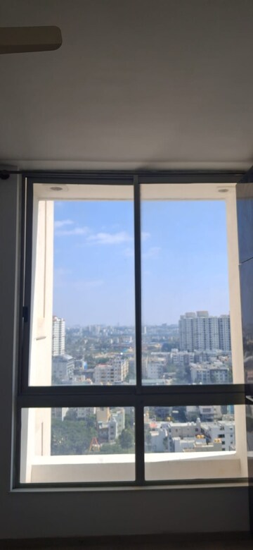 2 BHK Apartment For Rent in Hiranandani Club Meadows, Bannerghatta