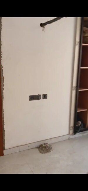 Furnished Amenities in 2.5 BHK Apartment at Aims Greens Avenue, Sector 4 Greater Noida – for Sale