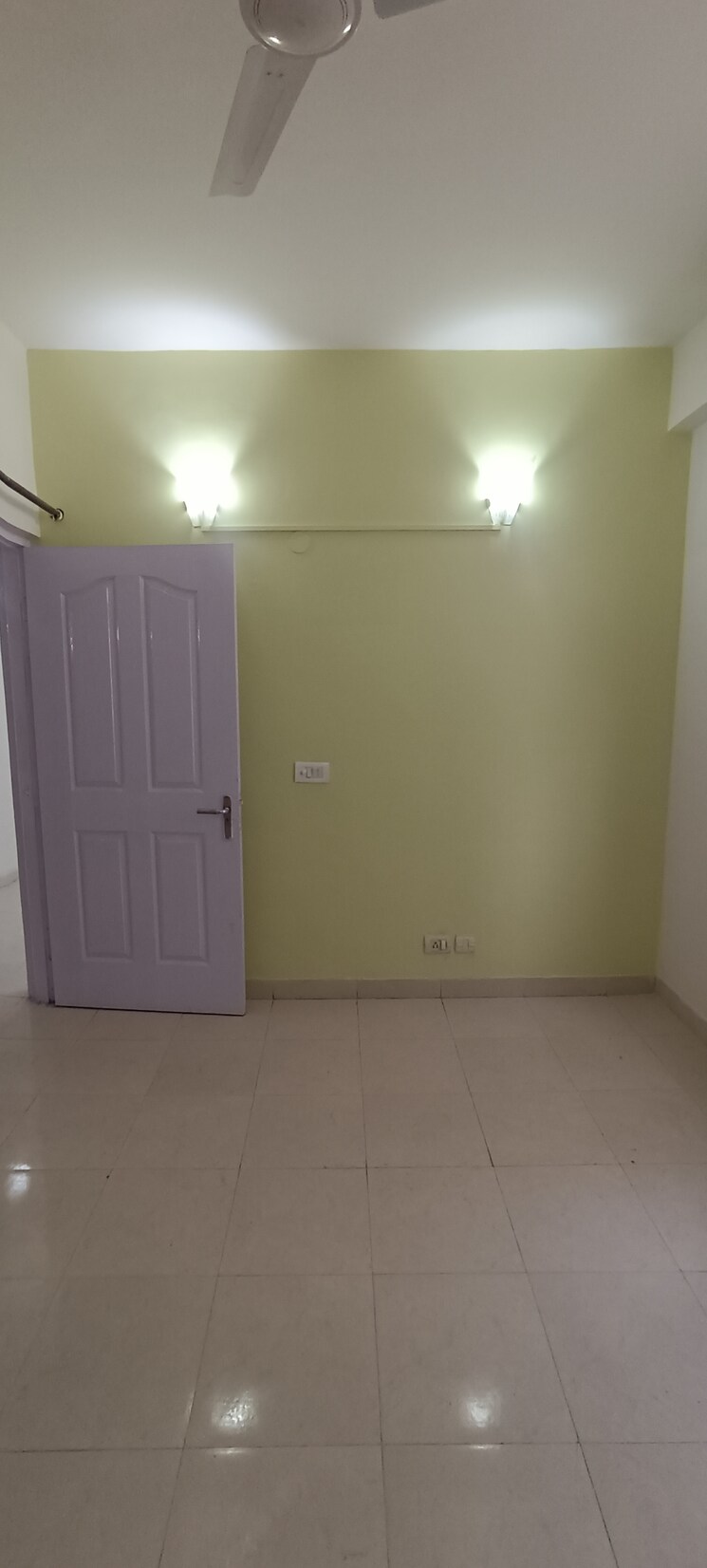 Room, tulip-orange 3 Bedroom 1437 Sq.Ft. Apartment In Sector 70 Gurgaon 9664078