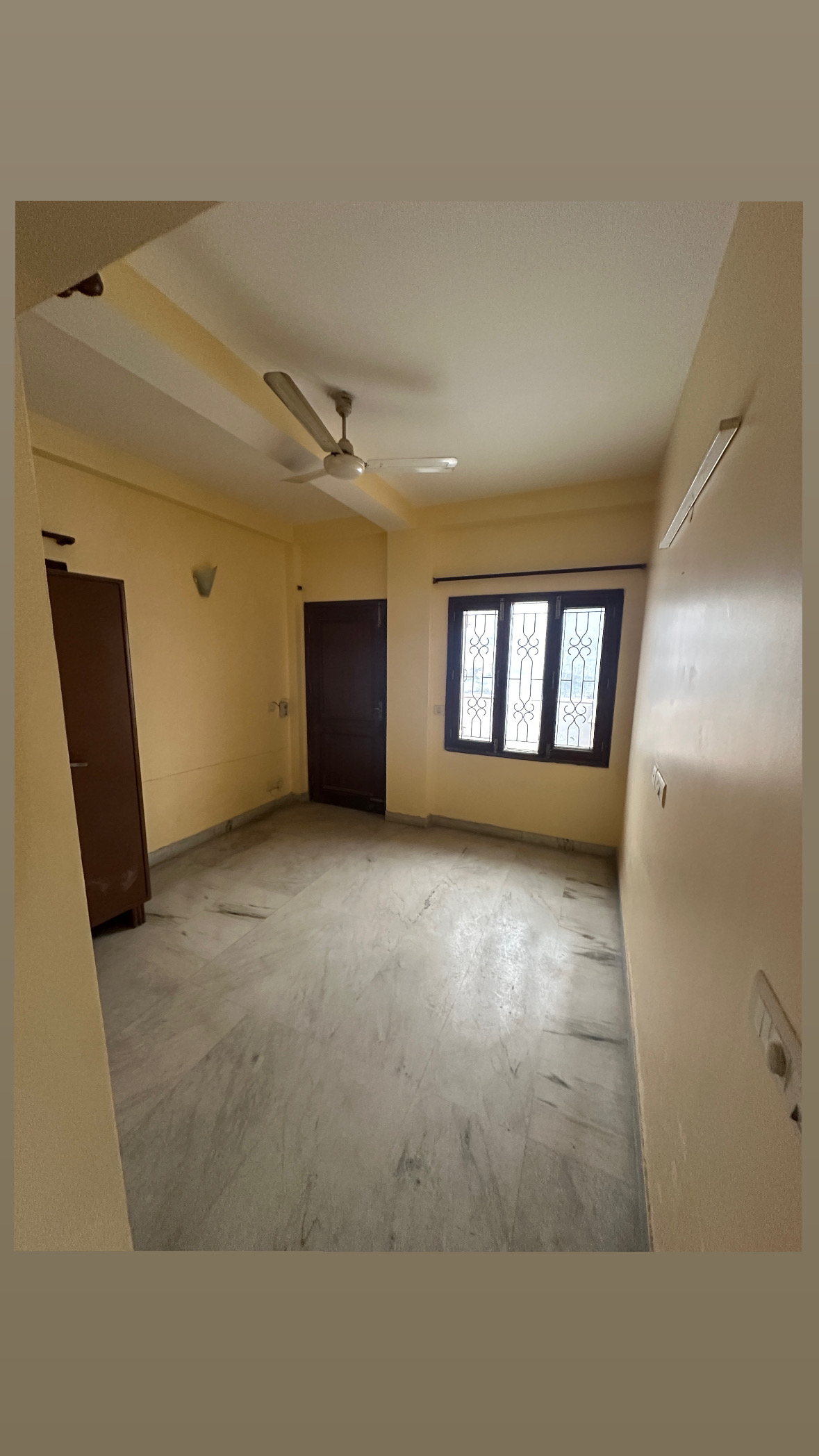 2.5 BHK 1300 Sq.Ft. Builder Floor in Unitech South City 1