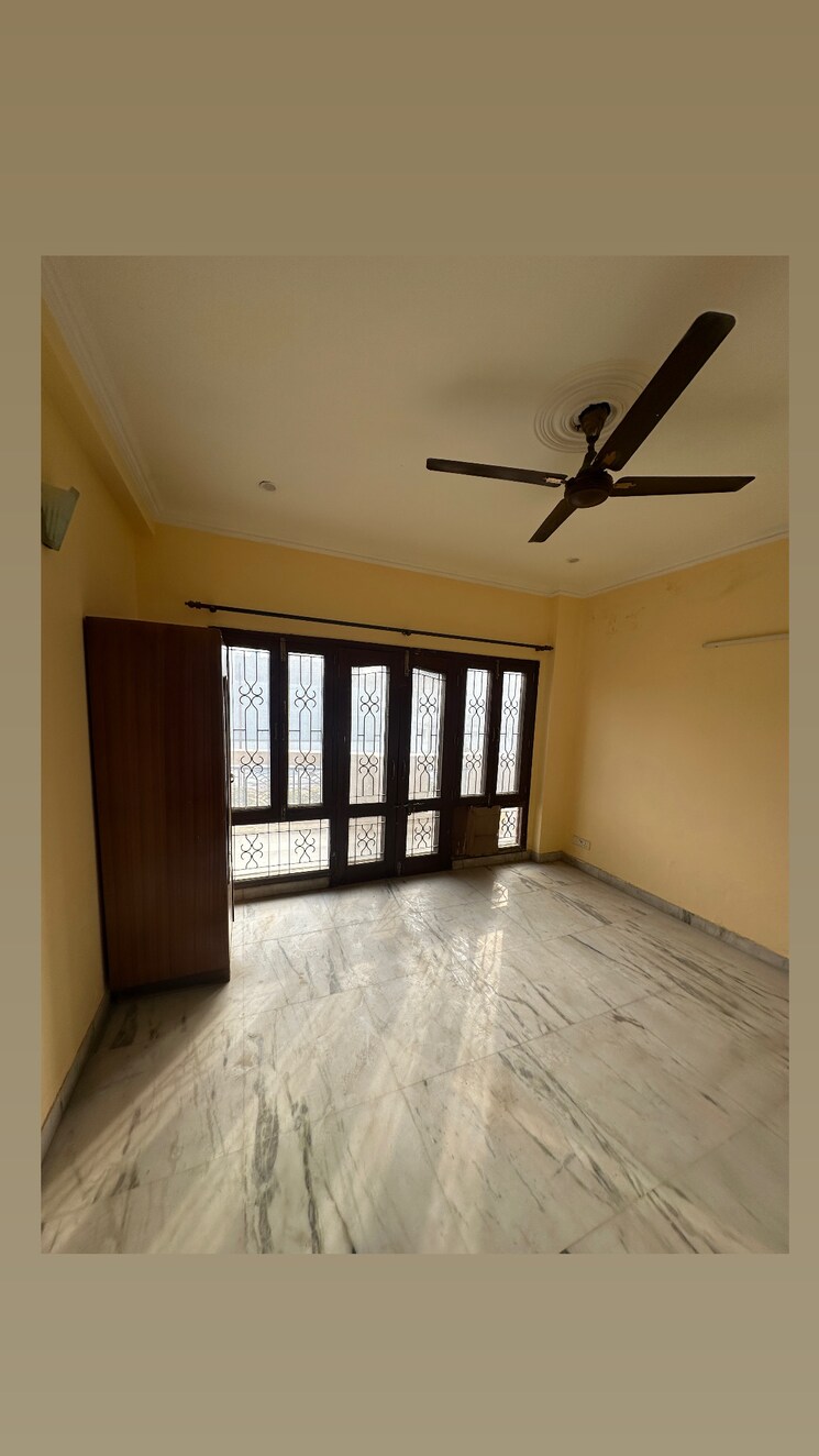 Room, unitech-south-city-1 2.5 Bedroom 1300 Sq.Ft. Builder Floor In South City 1 Gurgaon 9664112