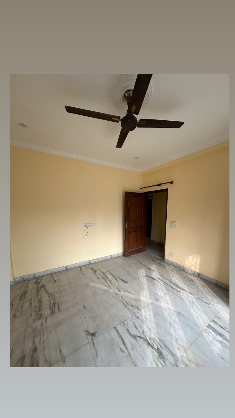 Room, unitech-south-city-1 2.5 Bedroom 1300 Sq.Ft. Builder Floor In South City 1 Gurgaon 9664112