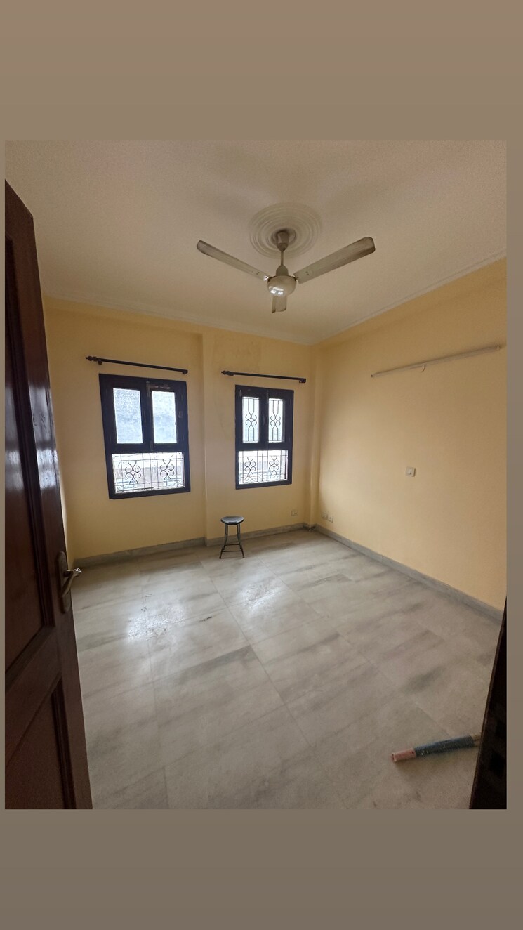 Room, unitech-south-city-1 2.5 Bedroom 1300 Sq.Ft. Builder Floor In South City 1 Gurgaon 9664112