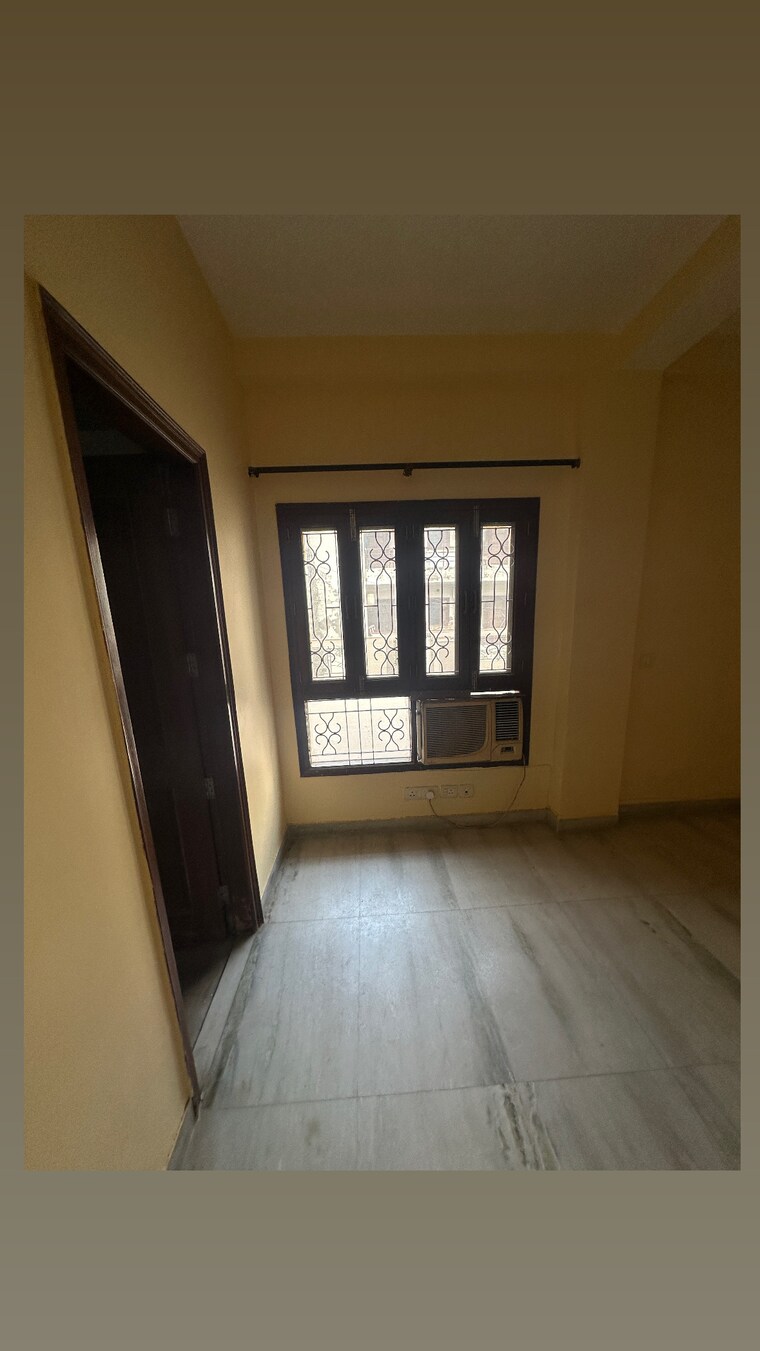 Room, unitech-south-city-1 2.5 Bedroom 1300 Sq.Ft. Builder Floor In South City 1 Gurgaon 9664112