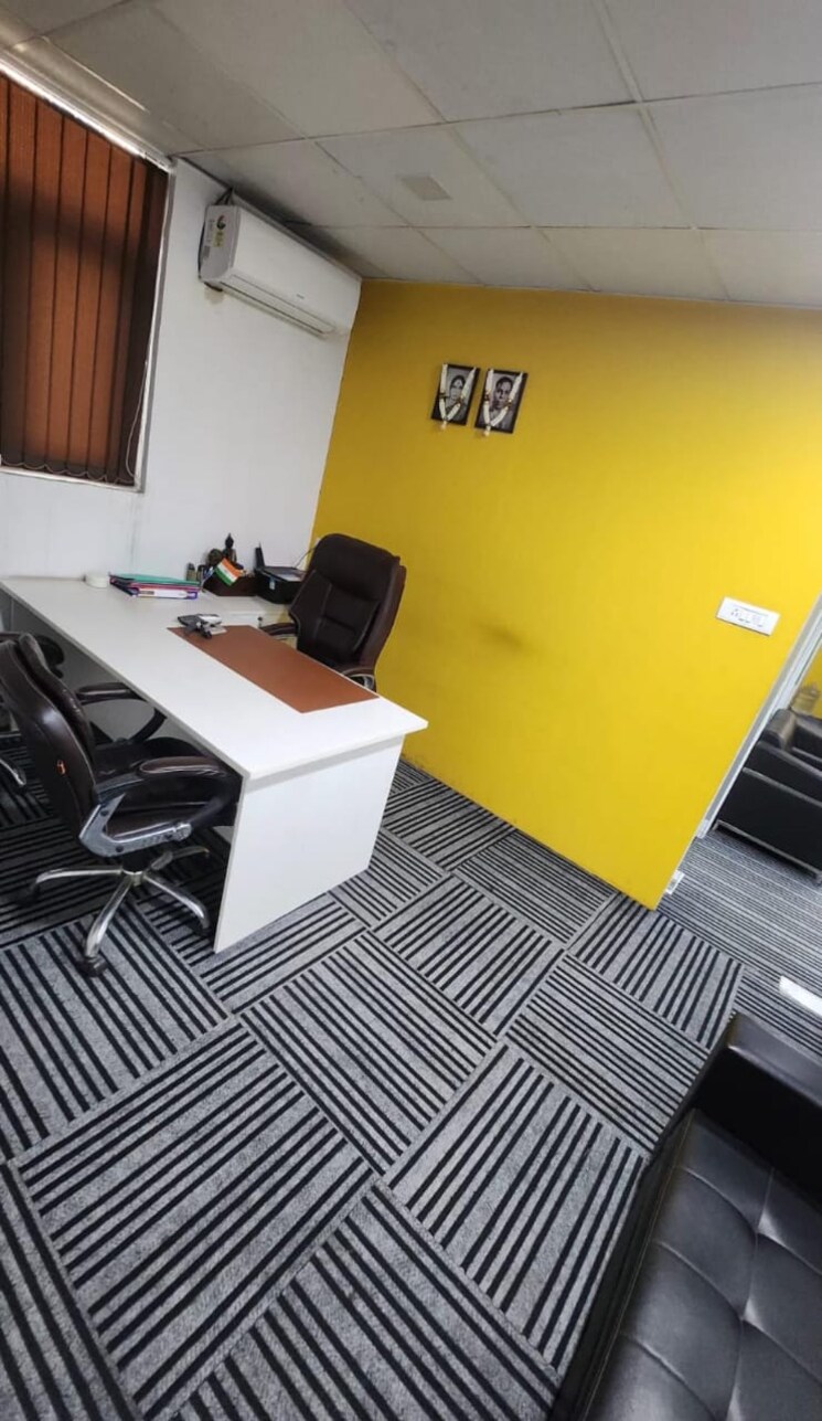 Team Area, sector 63 Commercial Office Space 1800 Sq.Ft. In Sector 63 Noida 9664133