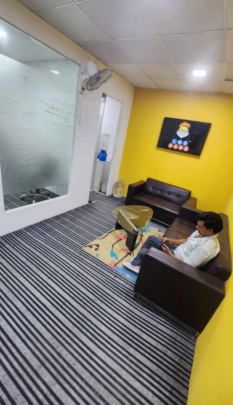 Team Area, sector 63 Commercial Office Space 1800 Sq.Ft. In Sector 63 Noida 9664133