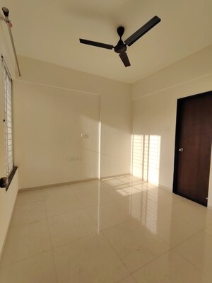 Room in 2 BHK Apartment at Jhamtani Vision Ace Phase 2, Tathawade – for Rent