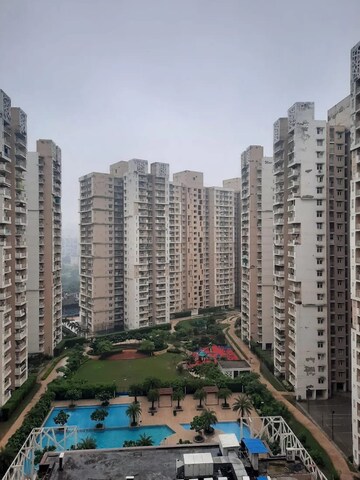 2.5 BHK Apartment For Rent in Mahagun Mywoods, Sector 16c Greater Noida