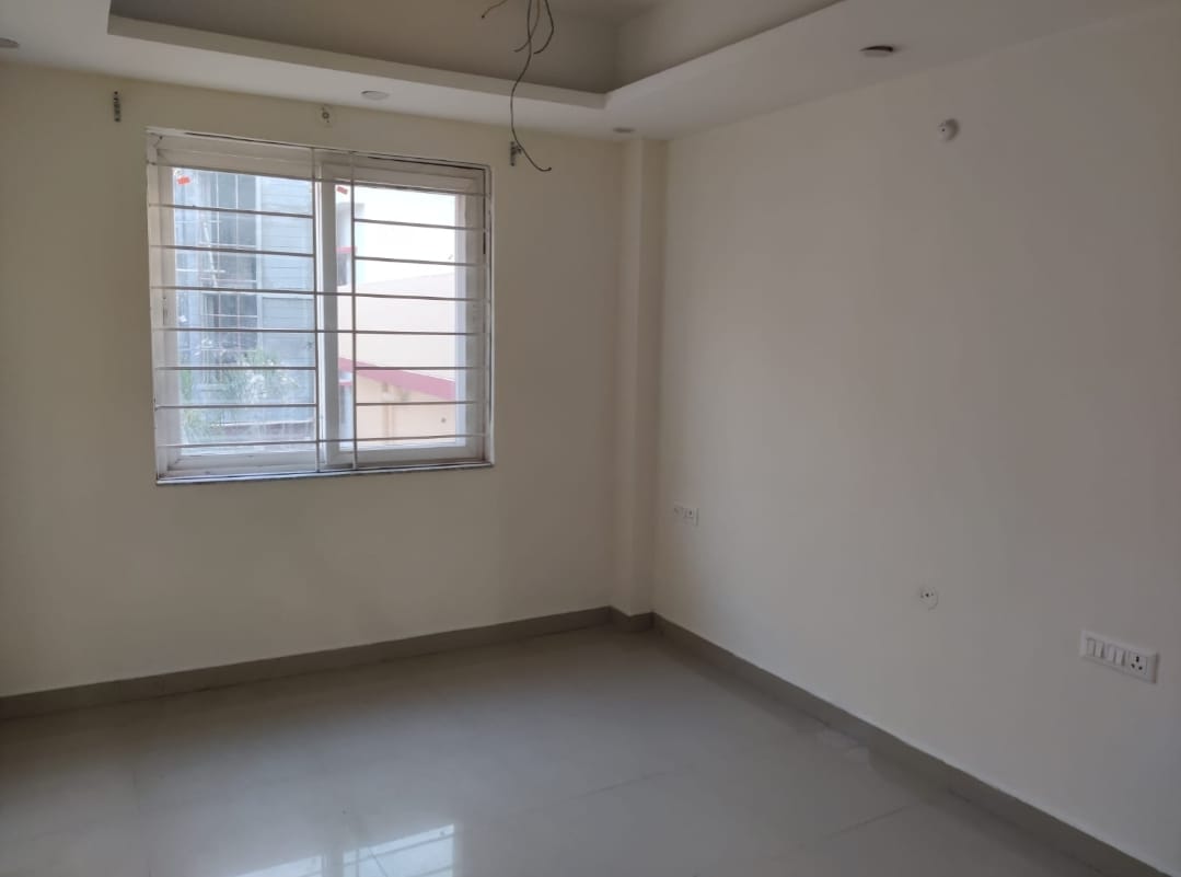 2 BHK Independent House For Rent in Ajabpur