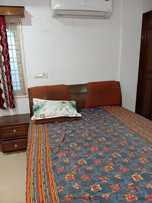 Bedroom in 3 BHK Apartment at Manikonda – for Rent