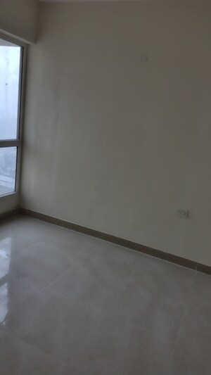 Furnished Amenities in 2 BHK Apartment at Signature Global Prime, Sector 63a – for Rent