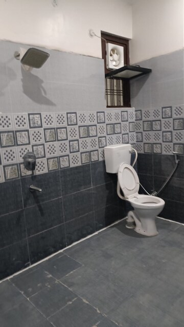 Bathroom in 2 BHK Independent House at Faizabad Road – for Rent