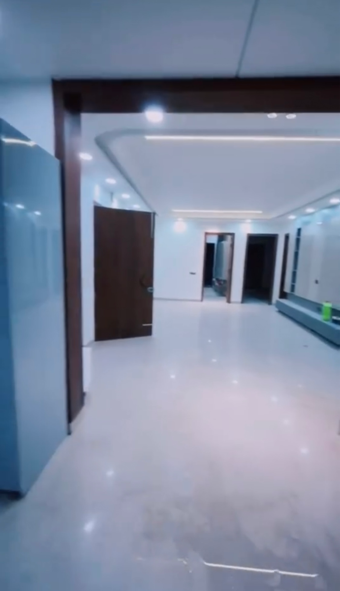 3 BHK Builder Floor For Sale in Sector 23