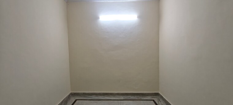 Room, mayur vihar 1 3 Bedroom 900 Sq.Ft. Builder Floor In Mayur Vihar 1 Delhi 9664308