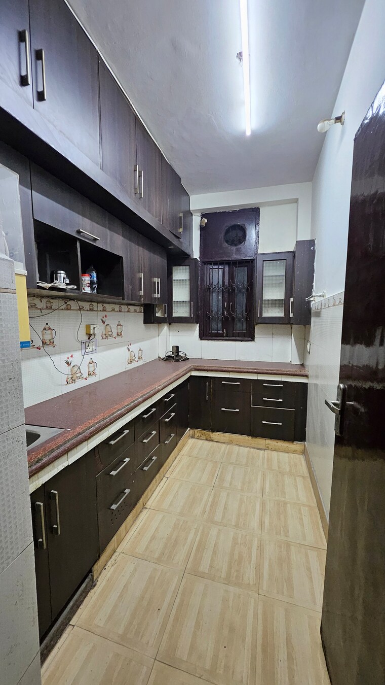 Kitchen, gtb enclave 2 Bedroom 900 Sq.Ft. Apartment In Gtb Enclave Delhi 9664299